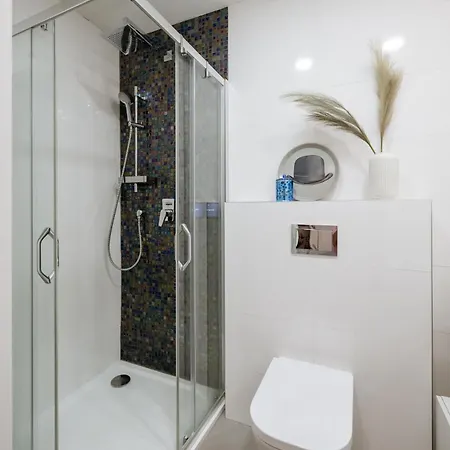 Apartman Days - National Museum *