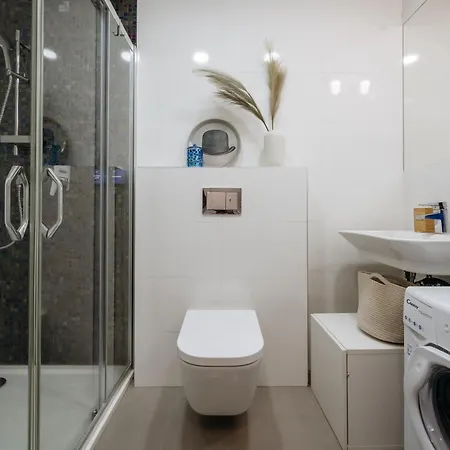 Appartement Days - Minimalistic With Netflix And View To National Museum Prague