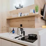 Days - Minimalistic With Netflix And View To National Museum Apartment Prague